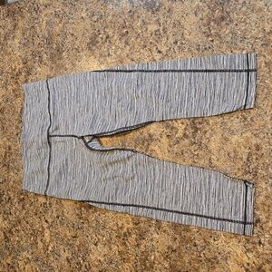 Athleta ultimate Capri size small